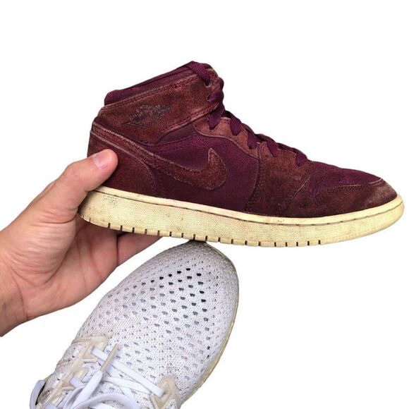 Nike Air Jordan 1 Retro Mid GS 'Bordeaux' Size 6.5 - Picture 2 of 16